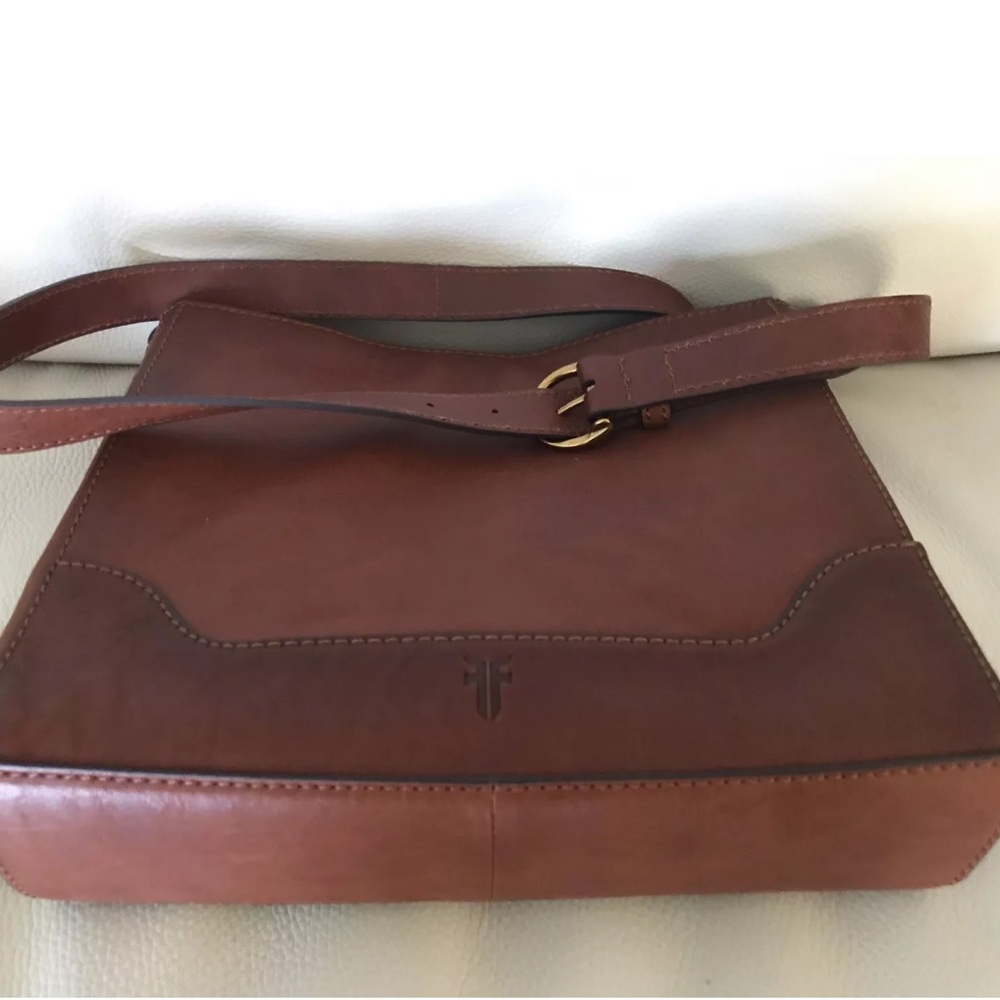 ✅SOLD! FRYE Messenger Crossbody Top Zip - Picture 2 of 8